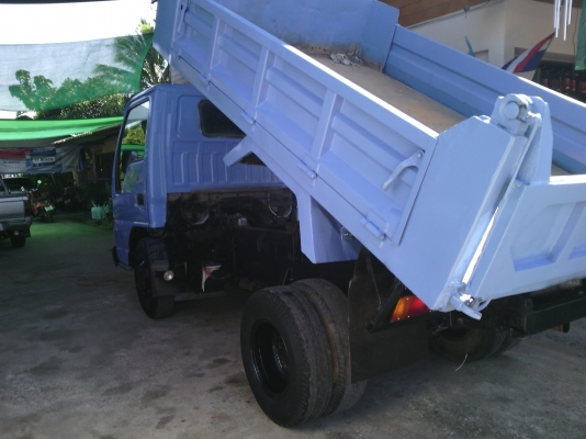 6ล้ออีชุดั้ม3คิวnkrปี41รถห้าง  มีแอร์พวงมาลัยเพาร์เวอร์