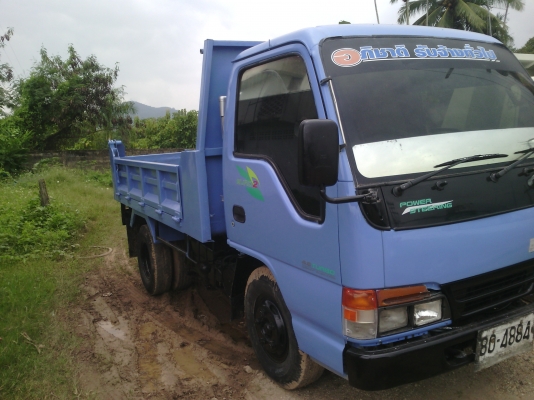 6ล้ออีชุดั้ม3คิวnkrปี41รถห้าง  มีแอร์พวงมาลัยเพาร์เวอร์