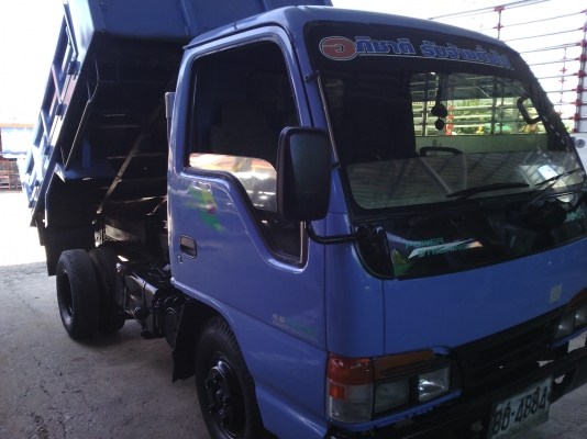 6ล้ออีชุดั้ม3คิวnkrปี41รถห้าง  มีแอร์พวงมาลัยเพาร์เวอร์