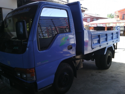 6ล้ออีชุดั้ม3คิวnkrปี41รถห้าง  มีแอร์พวงมาลัยเพาร์เวอร์