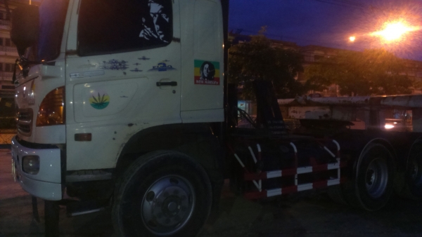 HIno MEGA 320 ปี49