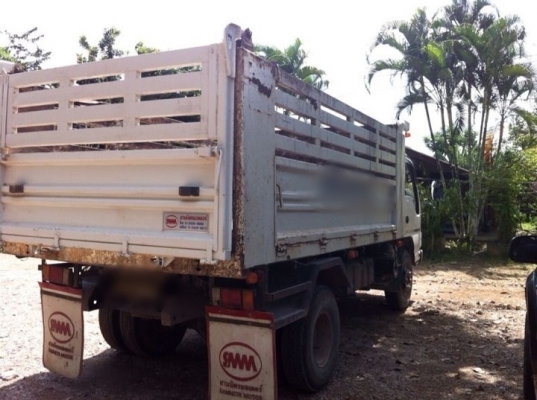 รถอีซูซุ 6 ล้อดั้ม NQR 150 แรงม้า. ปี 49. สนใจติดต่อ 081 - 6079515 รถอีซูซุ 6 ล้อดั้ม NQR 150 แรงม้า. ปี 49. สนใจติดต่อ 081 - 6079515