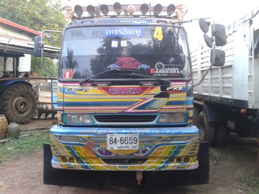 ขายเดก้า 270 ยูโร 2 แม่ ลูกราคา 2,200,000 บาท