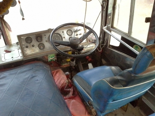 ขายรถบัส 47 ที่นั่ง (รถพัดลม)