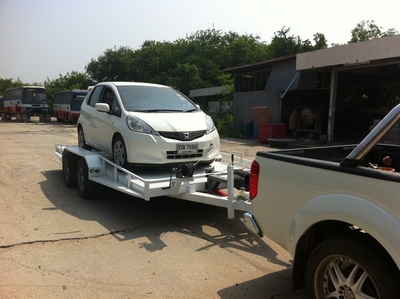 ขายรถพ่วงย้ายรถ 2 เพลา มีไฟ มีทะเบียน