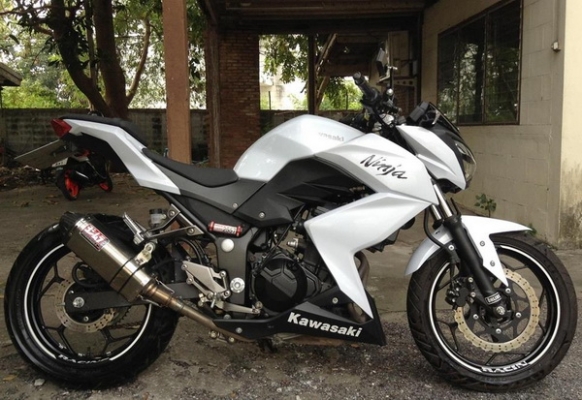 ขายด่วนๆๆ Kawasaki Z250 ปี2013 เล่มทะเบียนโอน วิ่งน้อย 2,xxx กม.