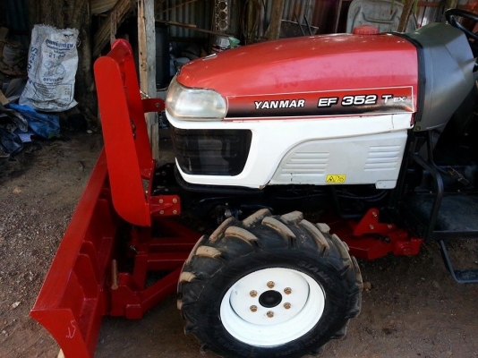 ยันร์ม่า EF352T  4 WD 2 เพลา พร้อมใบมีดพร้อมใช้งาน