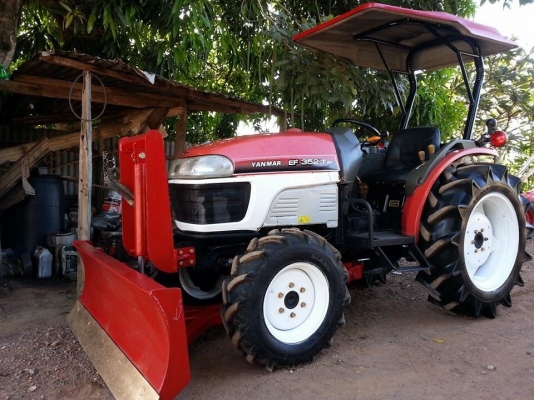 ยันร์ม่า EF352T  4 WD 2 เพลา พร้อมใบมีดพร้อมใช้งาน