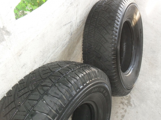 ยาง MICHELIN 235/75R15 ปี10 สวยๆ 1 คู่ ราคา 1800 บาท ยาง MICHELIN 235/75R15 ปี10 สวยๆ 1 คู่ ราคา 1800 บาท