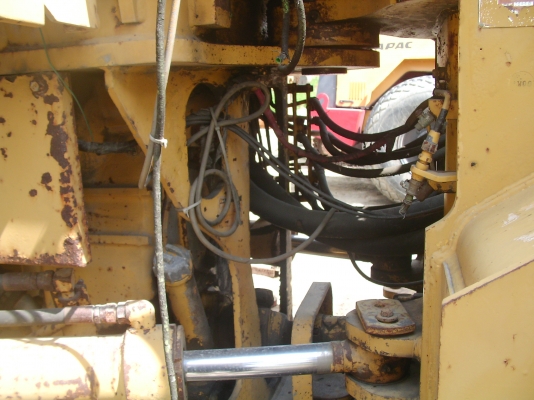 ขายรถตักล้อยาง Komatsu WA500-1 สภาพดี พร้อมใช้งาน