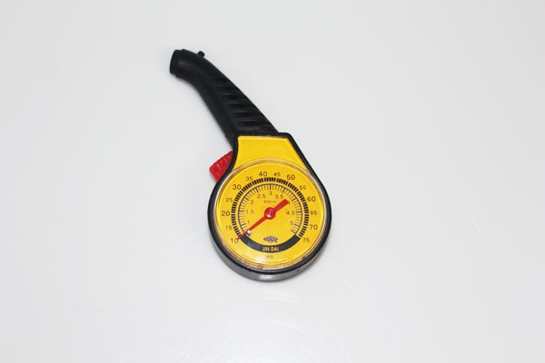 ที่วัดลมยาง สีดำ-เหลือง (ซื้อ 10 ฟรี 1)