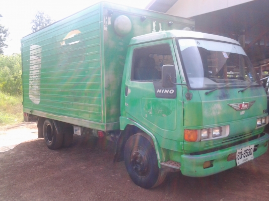 HINO ตู้แห้งยาว 5 เมตร 3 บาน ถอดลงจาก FB
