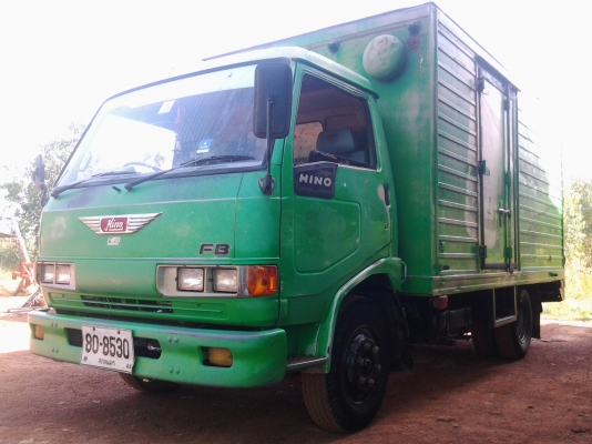 HINO ตู้แห้งยาว 5 เมตร 3 บาน ถอดลงจาก FB