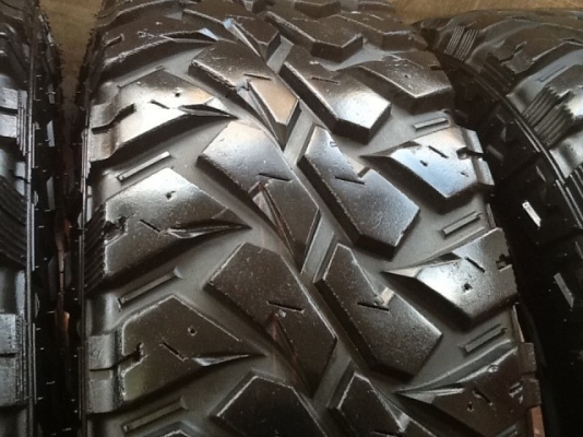 ขายยาง Maxxis Bighorn 764 31 x 10.5 x 15 ขายยาง Maxxis Bighorn 764 31 x 10.5 x 15