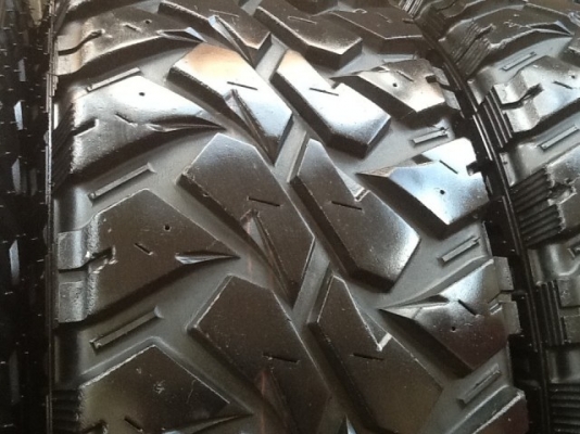 ขายยาง Maxxis Bighorn 764 31 x 10.5 x 15 ขายยาง Maxxis Bighorn 764 31 x 10.5 x 15