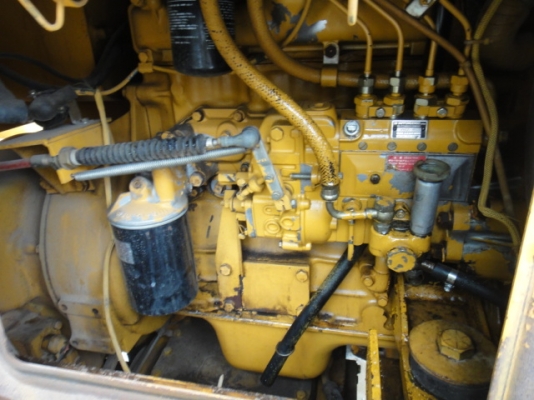 รถตักล้อยาง  510-16247  สภาพสวย  นำเข้าจากญี่ปุ่น  ถึงไทยเรียบร้อยแล้ว  รถจอดอยู่ที่ C.S. Motor หลักสี่ โทร.081-373-0559