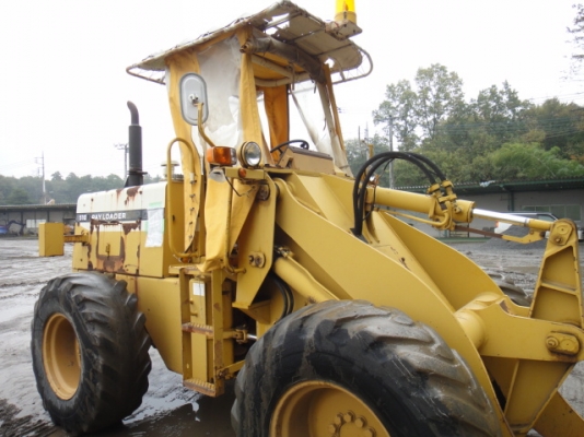 รถตักล้อยาง  510-16247  สภาพสวย  นำเข้าจากญี่ปุ่น  ถึงไทยเรียบร้อยแล้ว  รถจอดอยู่ที่ C.S. Motor หลักสี่ โทร.081-373-0559