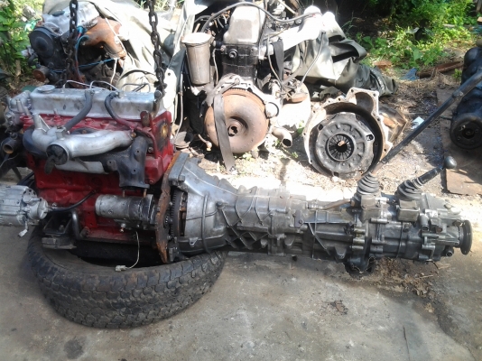 ฝากขายครับเครื่องนิสสัน sd 23 ดีเซล เกียร์วีทาล่า 4*4