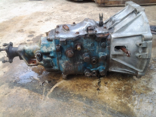 ขายเกียร์อีซุซุ c 240 ใส่ 6 ล้อหรือคุณแต๋นได้หมดครับ ขาย 4900