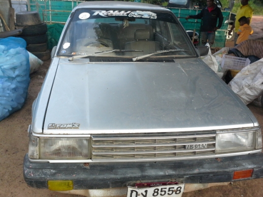 ขายนิสสันสันนี่B11ถูกๆสภาพบางๆเดิมๆแห้งๆไม่มีชุดโอน20000ต่อรองได้หรือแยกอะไหล่