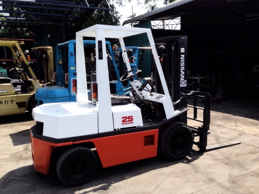 ***ส่งลูกค้าบางประอิน***NISSAN FD25 เสาสูง3เมตร หิ้ง ***ส่งลูกค้าบางประอิน***NISSAN FD25 เสาสูง3เมตร หิ้ง