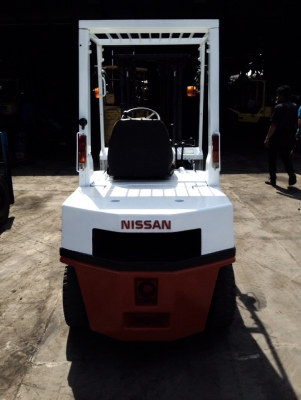 ***ส่งลูกค้าบางประอิน***NISSAN FD25 เสาสูง3เมตร หิ้ง ***ส่งลูกค้าบางประอิน***NISSAN FD25 เสาสูง3เมตร หิ้ง