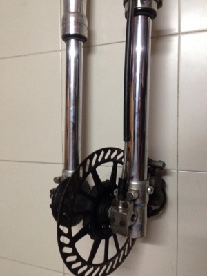 โช๊คหน้า หัวกลับ rm 250 ยกชุดพร้อมใส่ 8500.- ท่อขายแล้ว