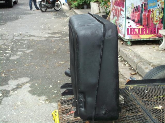 ถังน้ำมันไซด์จัมโบ้ถอดจากรถดอดจ์ ถังน้ำมันไซด์จัมโบ้ถอดจากรถดอดจ์