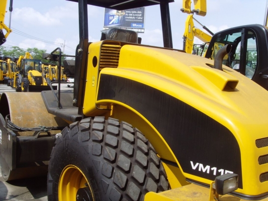 จำหน่าย รถบด Vibromax ราคาพิเศษจำนวนจำกัด