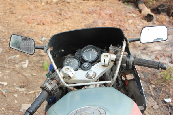 ขาย แลก CBR250 เครื่องดี ขายถูก มีทะเบียนเล่มเขียว 30000 ขาย แลก CBR250 เครื่องดี ขายถูก มีทะเบียนเล่มเขียว 30000