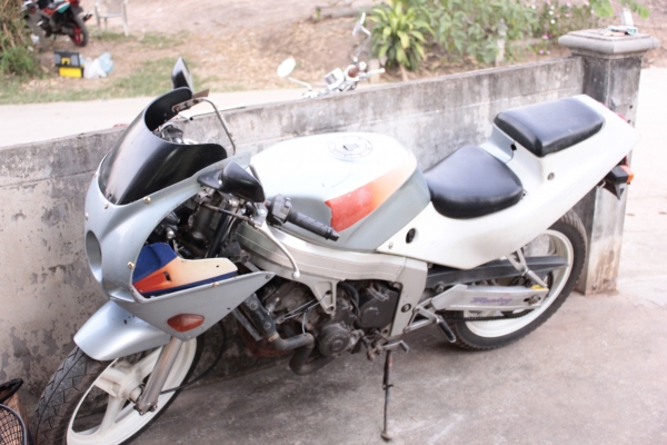 ขาย แลก CBR250 เครื่องดี ขายถูก มีทะเบียนเล่มเขียว 30000