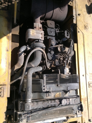 ขายรถแบคโฮ KOMATSU PC-200-7 เล่มทะเบียน ไฟฟ้าครบ รถใช้งานได้สมบูรณ์