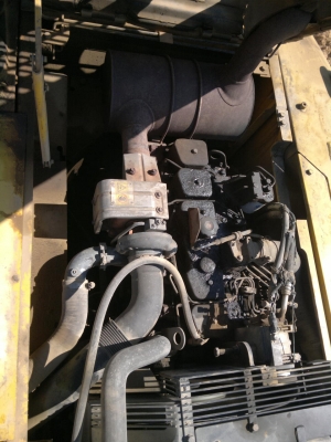 ขายรถแบคโฮ KOMATSU PC-200-7 เล่มทะเบียน ไฟฟ้าครบ รถใช้งานได้สมบูรณ์