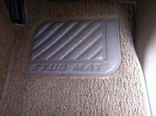 ขาย กะบะ นิสสัน นาวาร่า 4 ประตู สีขาว เกียร์ออโต้ 4WD ตัวท็อป ปี 2010