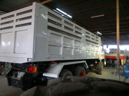 ขายรถ 10 ล้อ 2 เพลา กระบะเหล้กดั้ม HINO FM227 วางเครื่อง.EP100 ( 285 แรง เทอร์โบ ) กระบะสวย คัสทรีสวย