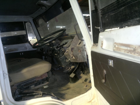 ขายรถ 10 ล้อ 2 เพลา กระบะเหล้กดั้ม HINO FM227 วางเครื่อง.EP100 ( 285 แรง เทอร์โบ ) กระบะสวย คัสทรีสวย