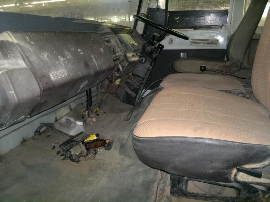 ขายรถ 10 ล้อ 2 เพลา กระบะเหล้กดั้ม HINO FM227 วางเครื่อง.EP100 ( 285 แรง เทอร์โบ ) กระบะสวย คัสทรีสวย