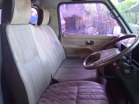 ขาย ISUZU BUDDY เครื่อง 90 แรงม้า มีแอร์ ภายในสวย ราคา 140000 สนใจติดต่อ คุณชลอ 081-2568658