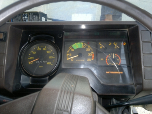 ขายด่วน หัวเก๋งMITSUBISHI FUSO FM527S สภาพสวยพร้อมใช้