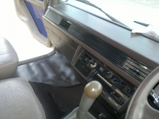 ขายด่วน หัวเก๋งMITSUBISHI FUSO FM527S สภาพสวยพร้อมใช้