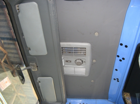 ขาย 6 ล้อดัมพ์ อีซูซุ NKR 130 แรง ปี 2001 สภาพสวย เครื่องแน่น คัสซีดี สนใจชมรถก่อนได้ครับ