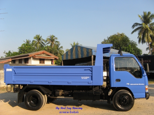 ขาย 6 ล้อดัมพ์ อีซูซุ NKR 130 แรง ปี 2001 สภาพสวย เครื่องแน่น คัสซีดี สนใจชมรถก่อนได้ครับ