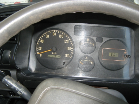 ขาย 6 ล้อดัมพ์ อีซูซุ NKR 130 แรง ปี 2001 สภาพสวย เครื่องแน่น คัสซีดี สนใจชมรถก่อนได้ครับ