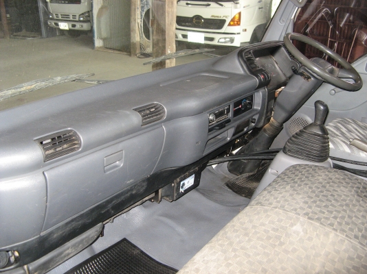 ขาย 6 ล้อ อีซูซุ NQR 150 แรงดัมพ์พร้อมเครน 3 ตัน สภาพสวยจัดกว่า 90\% เครื่องแน่น คัสซีสวยกิ๊ป สนใจชมรถก่อนได้ครับ