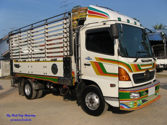 ขาย 6 ล้อ ฮีโน่ เมก้า 150 แรงยาว 4.30 ม. ปี 2005 กระบะเนียมบุสแตนเลท สภาพเดิม ๆ สวยจัดกว่า 90\% เครื่องแน่น คัสซีสวยกิ๊ป สนใจชมรถก่อนได้ครับ