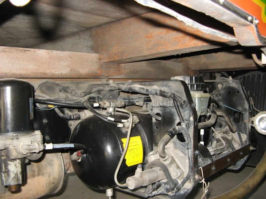 ขาย 6 ล้อ ฮีโน่ เมก้า 150 แรงยาว 4.30 ม. ปี 2005 กระบะเนียมบุสแตนเลท สภาพเดิม ๆ สวยจัดกว่า 90\% เครื่องแน่น คัสซีสวยกิ๊ป สนใจชมรถก่อนได้ครับ ขาย 6 ล้อ ฮีโน่ เมก้า 150 แรงยาว 4.30 ม. ปี 2005 กระบะเนียมบุสแตนเลท สภาพเดิม ๆ สวยจัดกว่า 90\% เครื่องแน่น คัสซีสวยกิ๊ป สนใจชมรถก่อนได้ครับ