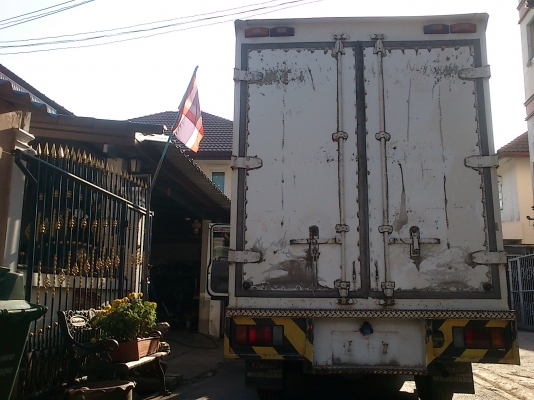 ขายอีซูซุสี่ล้อรถห้าง ธันวาคม ปี51ครับ