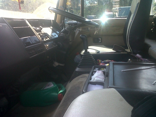 ขายหกล้อ  ฮีโน่ กระบะยาว หัวเรนเจอร์ ขนวัว-ควาย แค๊บใหญ่  สนใจโทรต่อรองราคา  083-3777-839