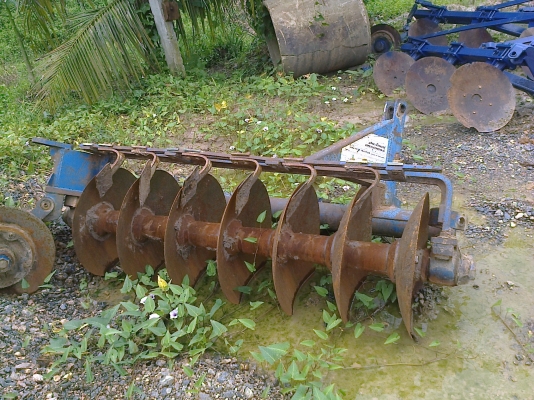 รถไถF0RD6600แท้ๆมีจาน3จาน7 เล่มทะเบียนภาษีเต็ม..แน่นๆ