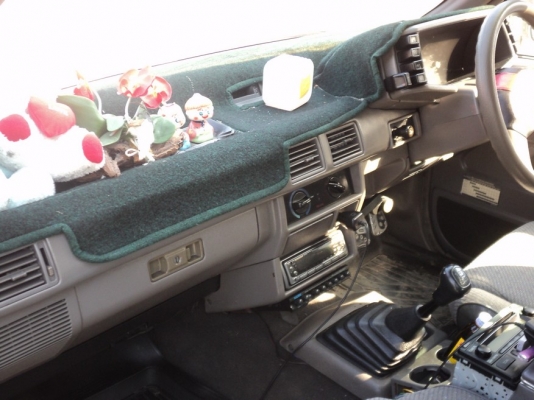 ISUZU CAMEO ทูโทน รถดี-เครื่องแน่น-รถบ้าน ขาย 210,000